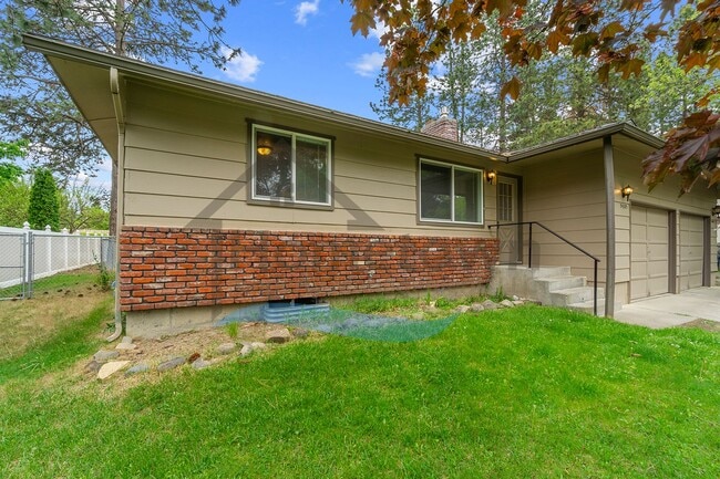 property at 3403 W Pine Hill Dr