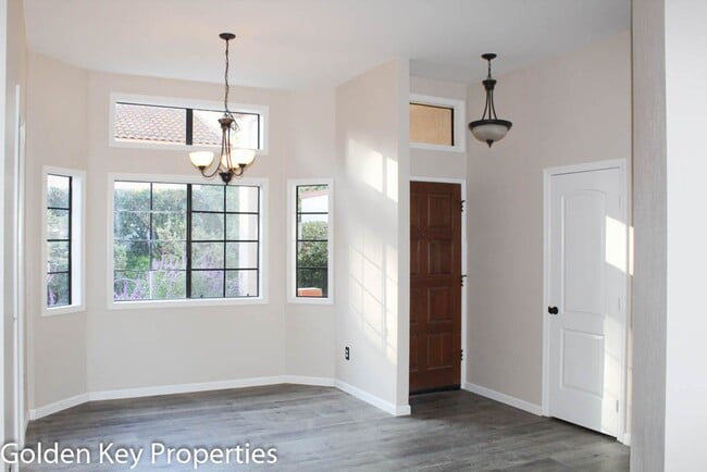 3534 Ridgewood Way in Carlsbad, CA - Building Photo - Building Photo