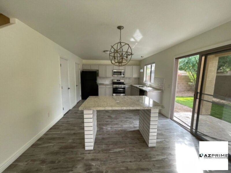 4051 E Melinda Ln in Phoenix, AZ - Building Photo