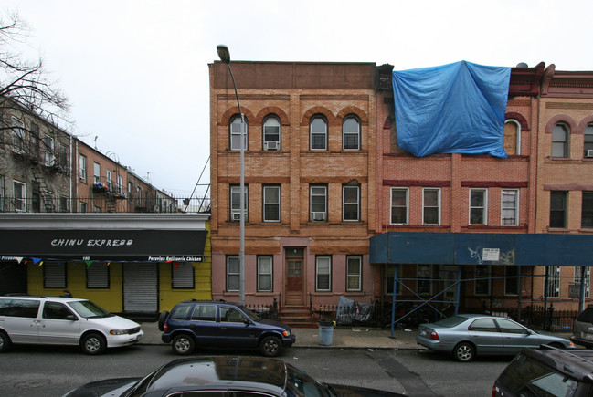 250 Stanhope St in Brooklyn, NY - Building Photo - Building Photo