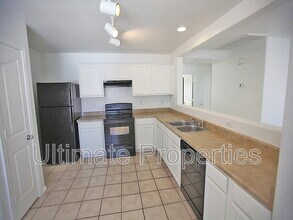 7928 W Napoli St in Phoenix, AZ - Building Photo - Building Photo