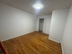 231 Rahway Ave, Unit 1 in Elizabeth, NJ - Foto de edificio - Building Photo