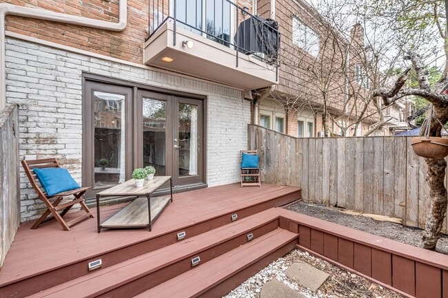 384 N Post Oak Ln, Unit 384 in Houston, TX - Foto de edificio - Building Photo