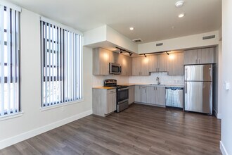 Fifty Eight Hundred in Lakewood, CO - Foto de edificio - Interior Photo