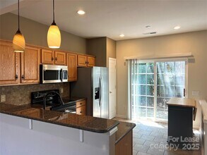 15022 Northsprings Dr in Charlotte, NC - Building Photo - Building Photo