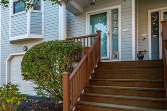 1 Munson Dr in Wallingford, CT - Building Photo - Building Photo