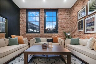 1148 S Peters St, Unit ID1265874P in New Orleans, LA - Building Photo