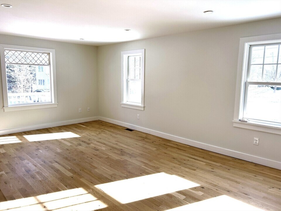 40 Prospect St in Amesbury, MA - Building Photo