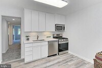 1631 Parkcrest Cir photo'