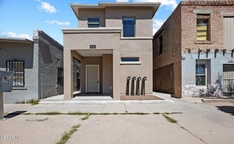 916 St Vrain St in El Paso, TX - Building Photo