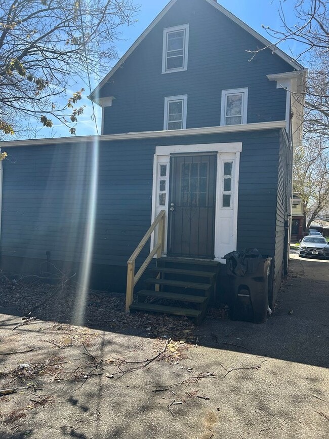 10535 Garfield Ave in Cleveland, OH - Building Photo - Building Photo
