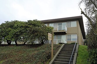 Queen Anne Terrace in Seattle, WA - Building Photo - Building Photo
