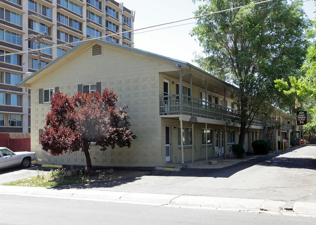 Continental Court Apartments II in Denver, CO - Foto de edificio - Building Photo