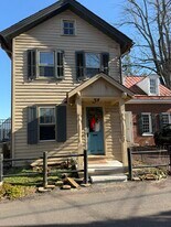 62 Garden Aly in Doylestown, PA - Building Photo