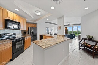 2743 First St in Ft. Myers, FL - Building Photo - Building Photo