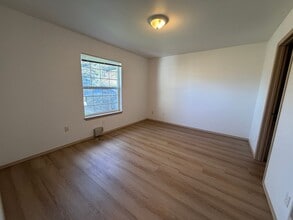 762-766 Catron St N in Monmouth, OR - Building Photo - Building Photo