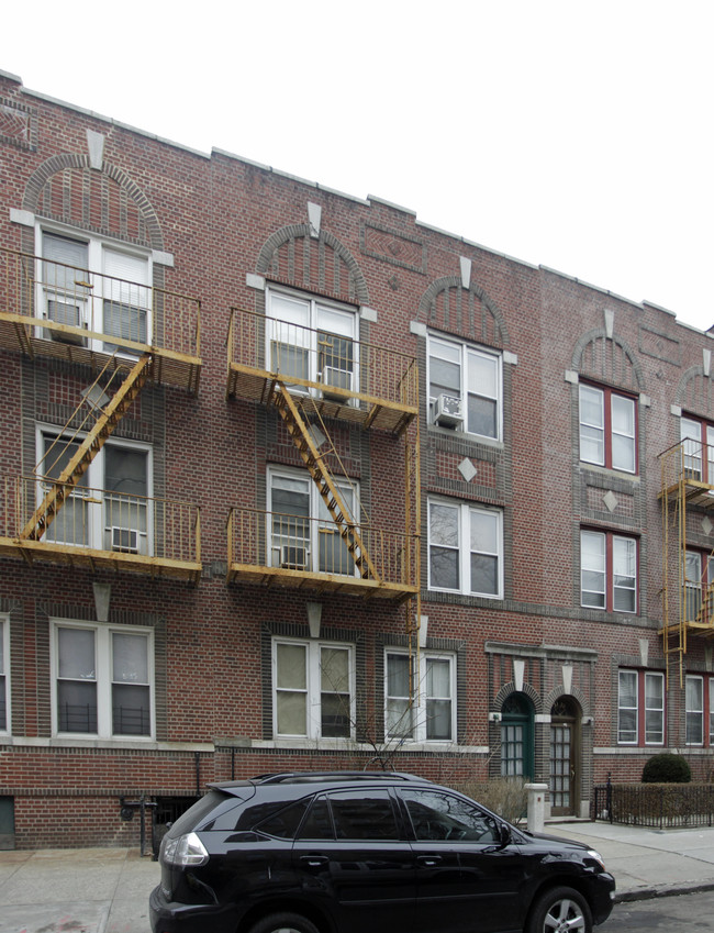 3135 Perry in Bronx, NY - Building Photo - Building Photo