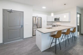 Lyberty Green Apartments in Falmouth, MA - Foto de edificio - Interior Photo