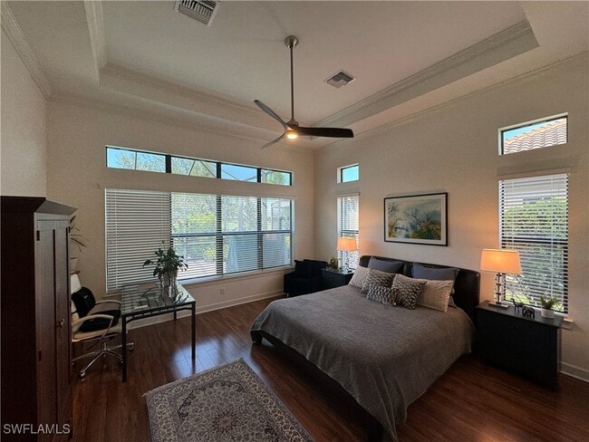 property at 9262 Rialto Ln