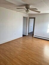 73 Prospect St, Unit 102 in Biddeford, ME - Building Photo - Building Photo