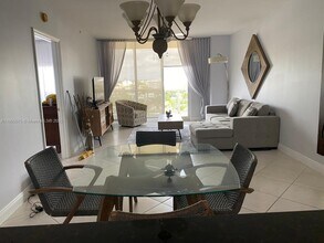 9559 Collins Ave in Surfside, FL - Building Photo - Building Photo
