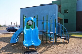 Skyview Terrace in Hobbs, NM - Building Photo - Building Photo