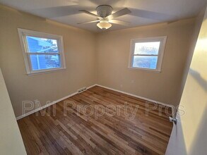 6901 N 42nd St in Milwaukee, WI - Building Photo - Building Photo