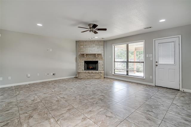 3405 Spring Meadows Dr in Arlington, TX - Building Photo - Building Photo