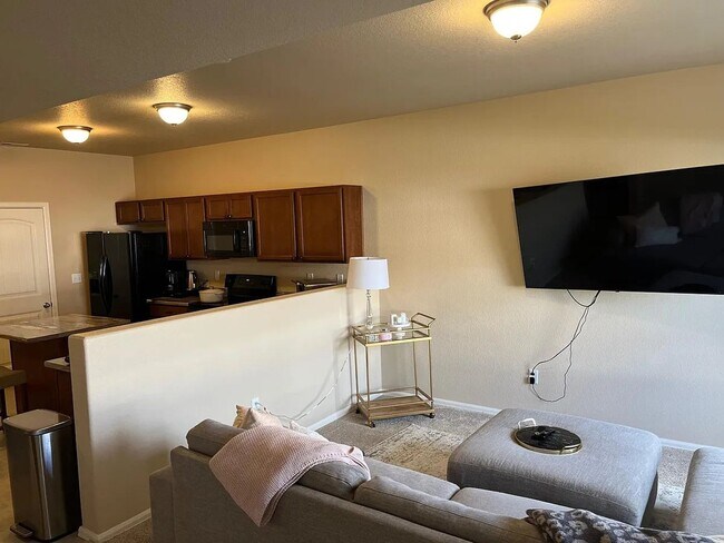 7555 Forest Meadows Ave in Colorado Springs, CO - Building Photo - Building Photo