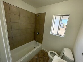 2274 Kearney Ave in San Diego, CA - Building Photo - Building Photo