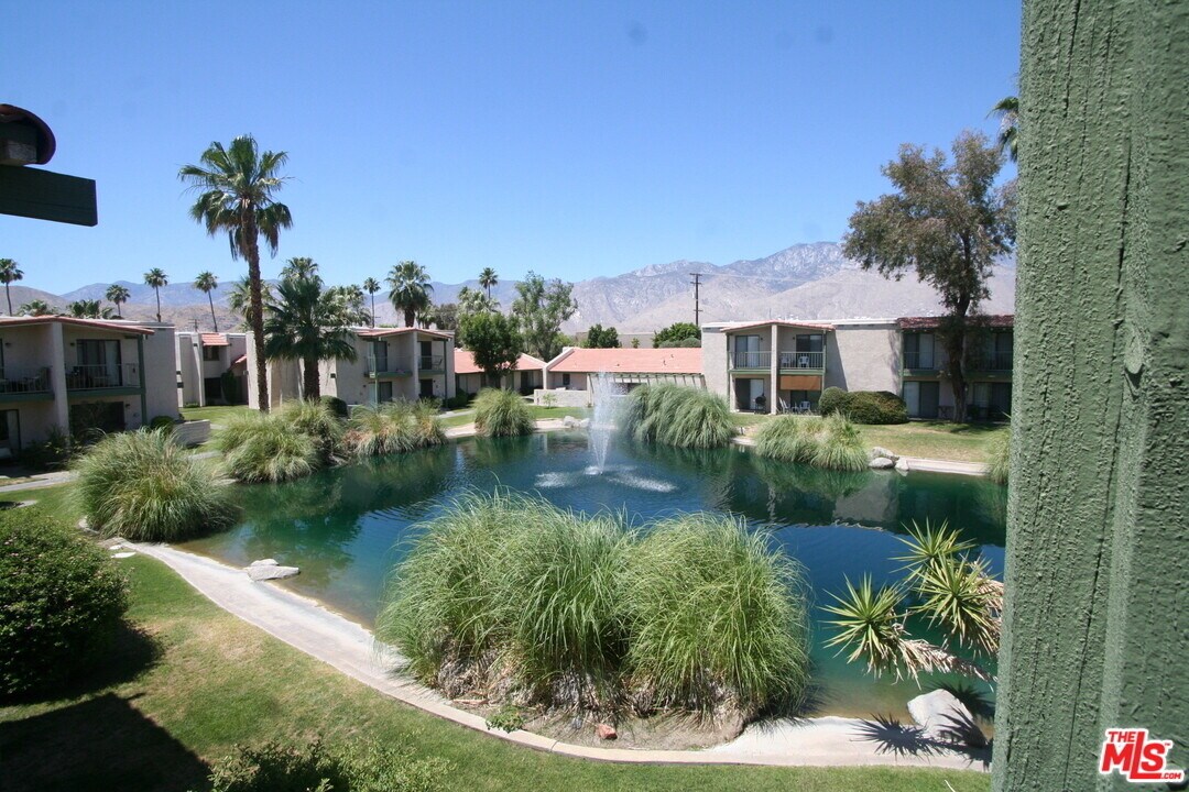 53 Lakeview Cir in Cathedral City, CA - Building Photo