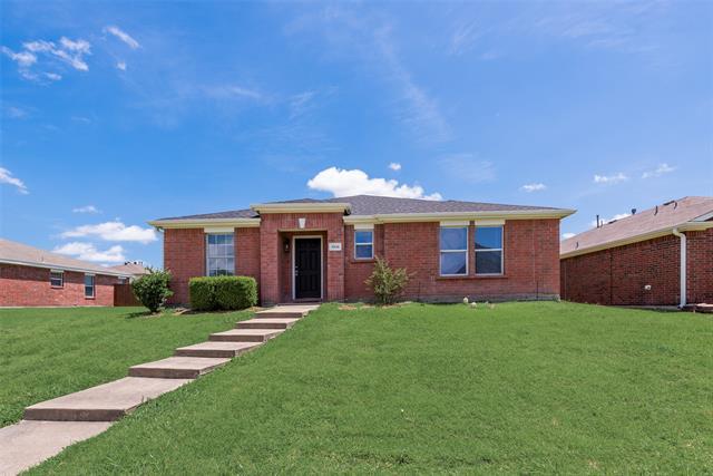 3016 Southern Hills Ln in Mesquite, TX - Building Photo