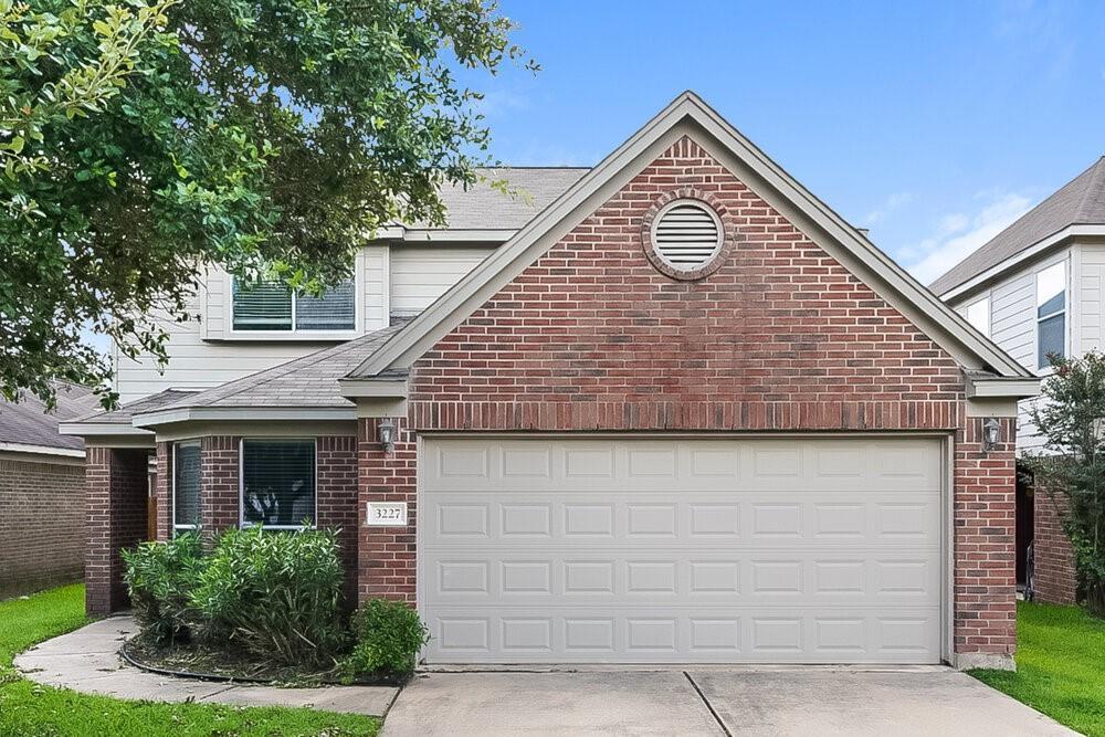 3227 Barkers Crossing Ave in Houston, TX - Building Photo