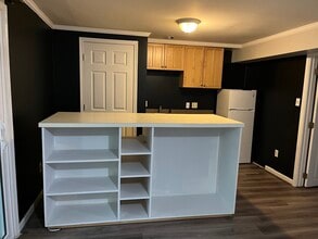 500 Meadow Hall Dr, Unit 500 in Rockville, MD - Foto de edificio - Building Photo