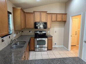 17429 Bridgefarmer Blvd in Pflugerville, TX - Building Photo - Building Photo