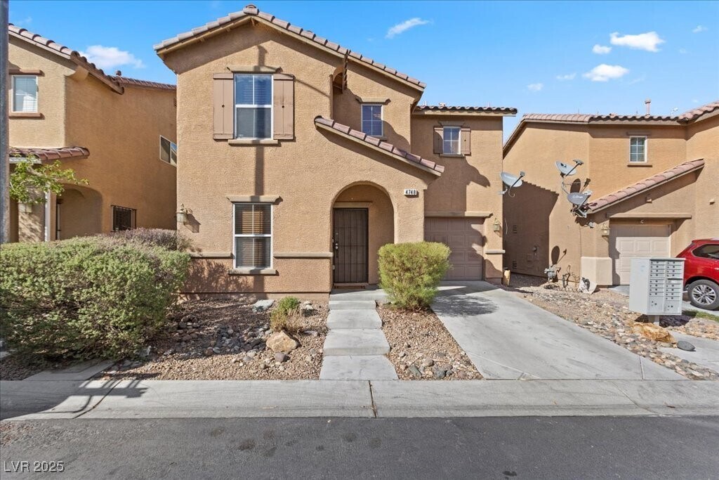 4748 Golden Shimmer Ave in Las Vegas, NV - Foto de edificio