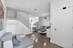 4777 NW 116th Terrace in Coral Springs, FL - Building Photo