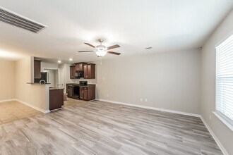 25072 Authors Dr in Magnolia, TX - Building Photo - Building Photo