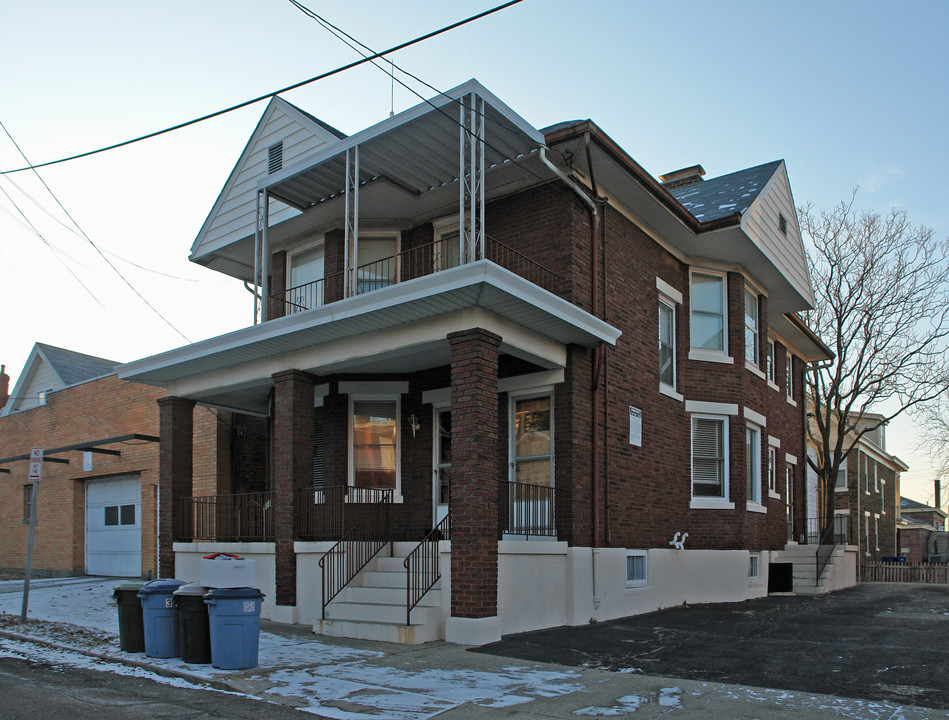 347 Cassatt St in Cincinnati, OH - Foto de edificio