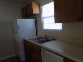 2129 Corinne St in Tallahassee, FL - Building Photo - Building Photo