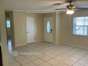 6214 Palmview Ct in Tampa, FL - Foto de edificio - Building Photo