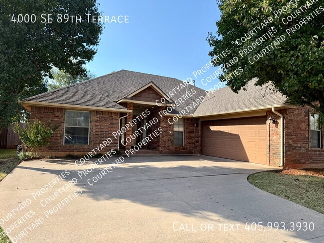 property at 4000 SE 89th Terrace