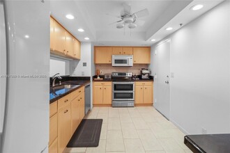 4750 S Ocean Blvd, Unit PH2 in Highland Beach, FL - Foto de edificio - Building Photo
