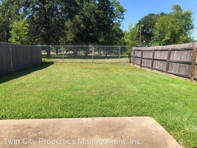 2414 Pecan Ridge Dr in Bryan, TX - Building Photo - Building Photo