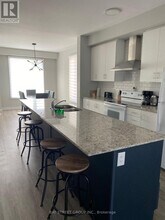 38 Winters Cres in Collingwood, ON - Building Photo - Building Photo