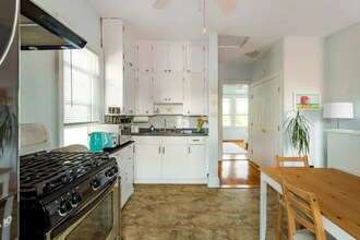 28 Walnut E St, Unit 2 in Long Beach, NY - Building Photo - Building Photo