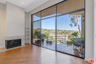 2330 Duane St in Los Angeles, CA - Building Photo - Building Photo