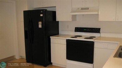 1348 Veracruz Ln in Weston, FL - Building Photo - Building Photo