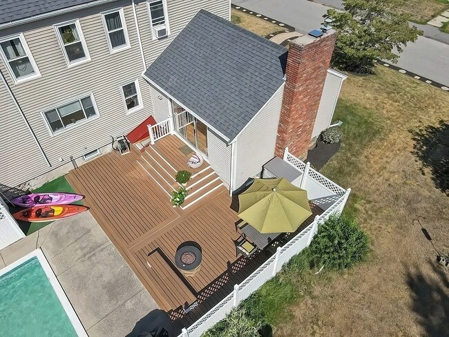 90 Irving St, Unit AptA in Millis, MA - Building Photo - Building Photo