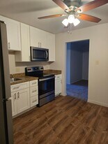 941 N River Dr in Kankakee, IL - Building Photo